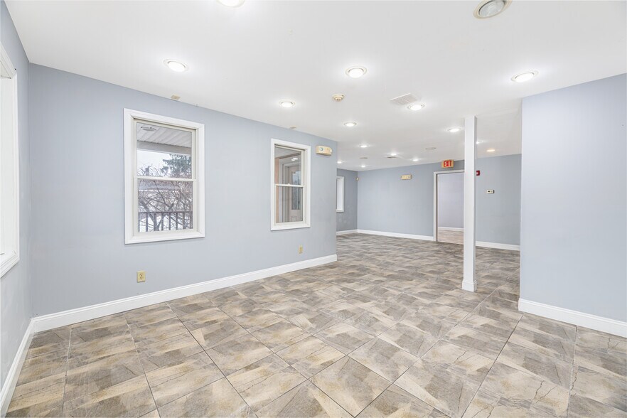 More Photos Of 137 Rutherford Ave, Franklin General Retail For Lease