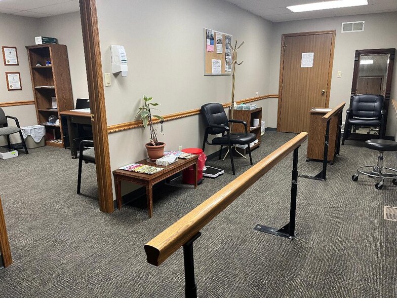 More Photos Of 823 W Spring St, Titusville Medical For Sale