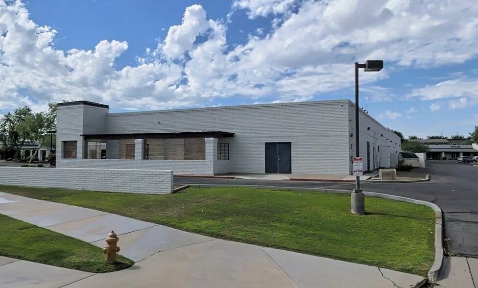 More Photos Of 2720 N 68th St, Scottsdale Showroom For Lease