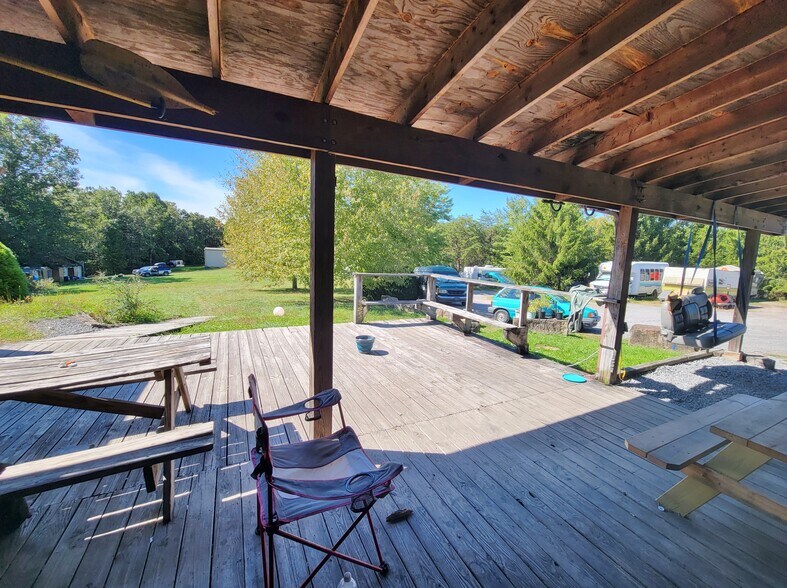 More Photos Of 414 Milroy Grose, Lansing Land For Sale