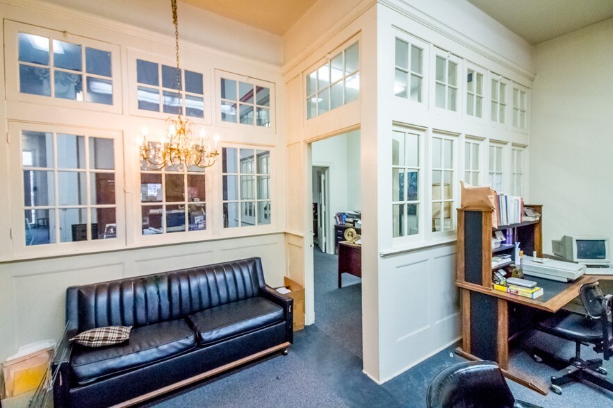 More Photos Of 3800-3812 Euclid Ave, Cleveland Light Manufacturing For Lease