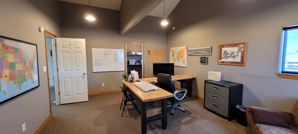 More Photos Of 3101 Vaughn Rd, Great Falls Flex For Sale