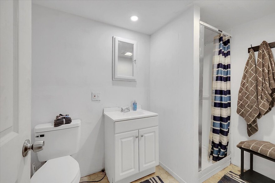 More Photos Of 18123 Joy Cir, Challenge Manufactured Housing Mobile Home Park For Sale