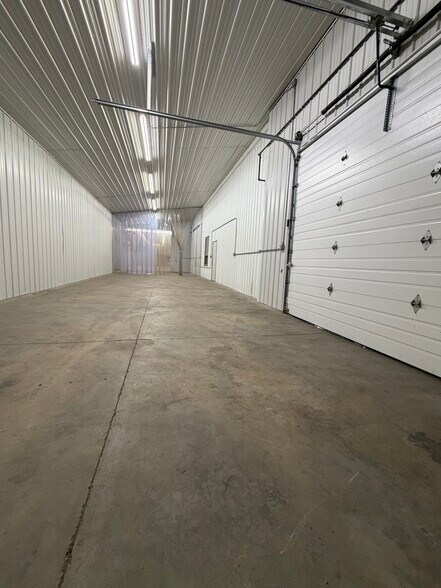 More Photos Of 4388 Gibsonia Rd, Gibsonia Warehouse For Lease