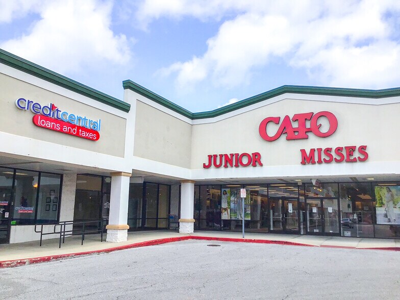 More Photos Of 6140-A University Dr NW, Huntsville Freestanding For Lease