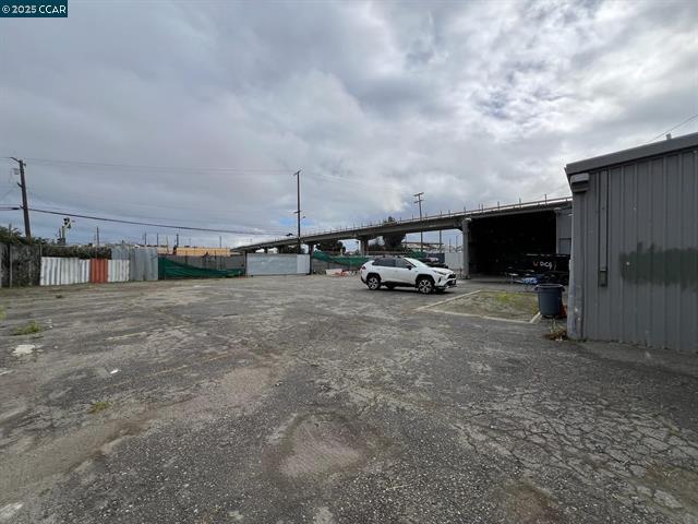 More Photos Of 1019 High St, Oakland Manufacturing For Lease