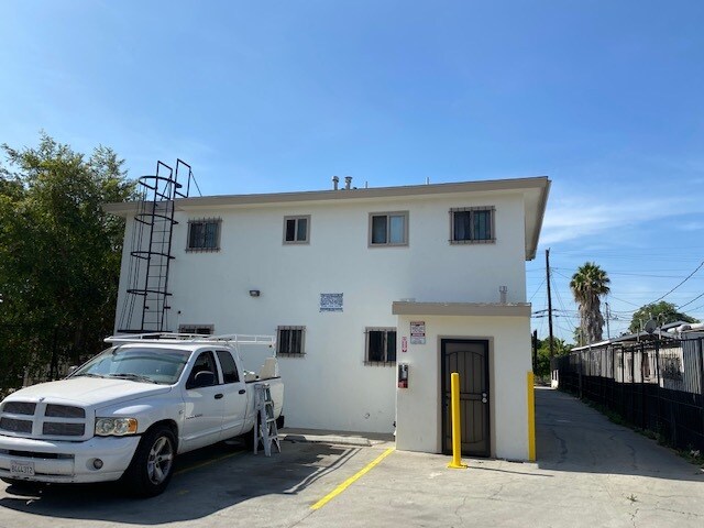 More Photos Of 811 W 97th St, Los Angeles Apartments For Sale