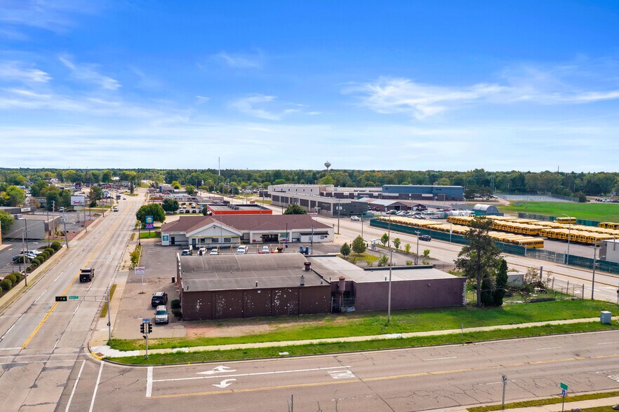 Primary Photo Of 3308-3310 Church St, Stevens Point Flex For Lease
