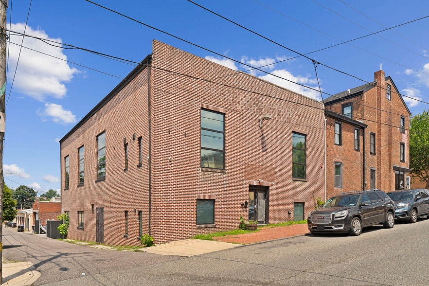 More Photos Of 368 E Moore St, Norristown General Retail For Sale