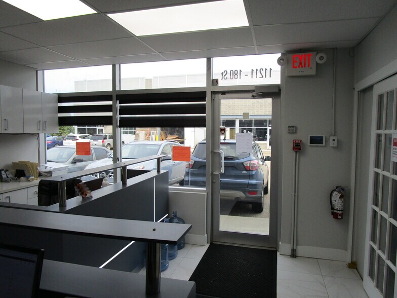 More Photos Of 11211 180 St NW, Edmonton Flex For Sale