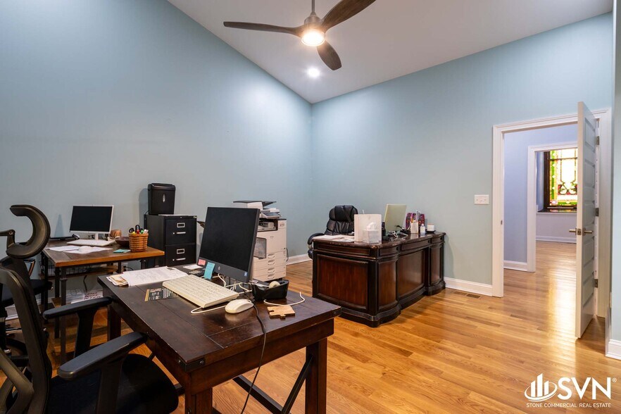 More Photos Of 209 W Jefferson St, Georgetown Office Residential For Sale