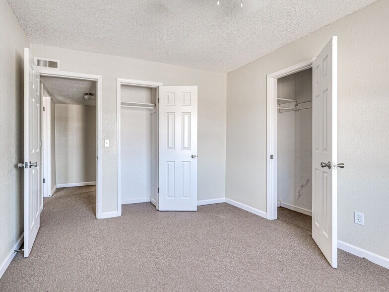 More Photos Of 7404 Lyrewood Ln, Oklahoma City Apartments For Sale