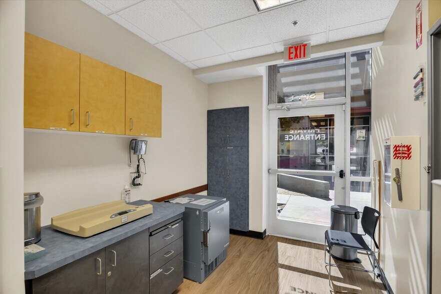 More Photos Of 60 S Kyrene Rd, Chandler Loft Creative Space For Lease