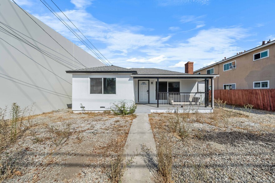 More Photos Of 3515 W Commonwealth, Fullerton Multifamily For Sale