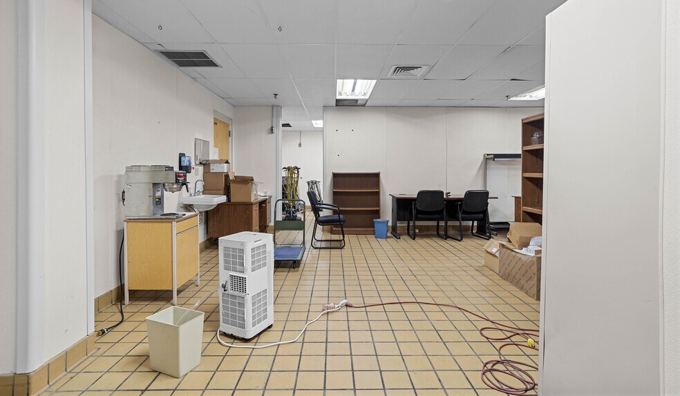 More Photos Of 94 Hospital St, Ridgway Specialty For Sale