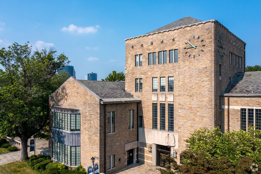 More Photos Of 29 Castle Pl, New Rochelle Schools For Lease