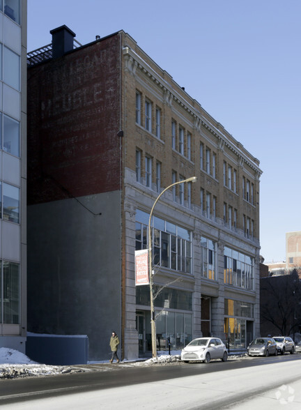 Primary Photo Of 1200 Rue Atateken, Montréal Office For Sale