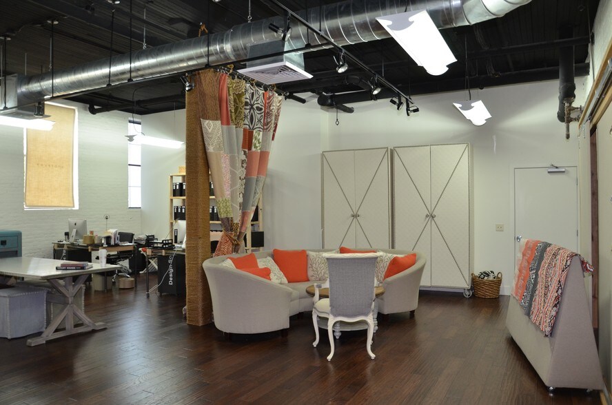 More Photos Of 1349 Cumberland St, Lebanon Manufacturing For Lease