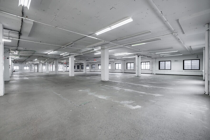 More Photos Of 9292 Rue Meilleur, Montréal Loft Creative Space For Lease