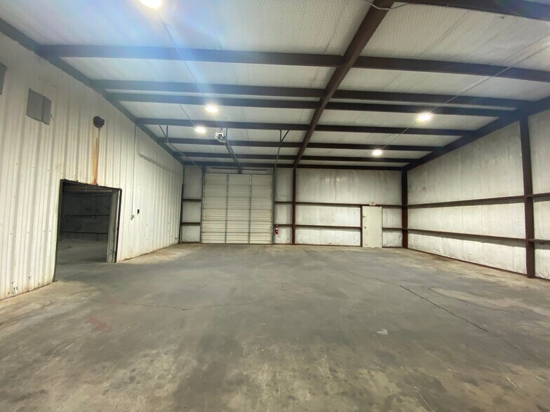 More Photos Of 8326 N County Rd W, Odessa Industrial For Lease