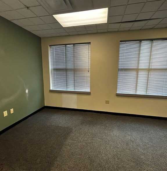 More Photos Of 3433 Agler Rd, Columbus Medical For Sale