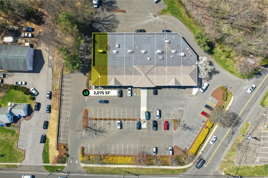 More Photos Of 447 Monroe Tpke, Monroe Storefront For Lease