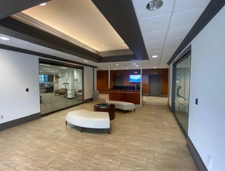 More Photos Of 235 Highlandia Dr, Baton Rouge Office For Lease