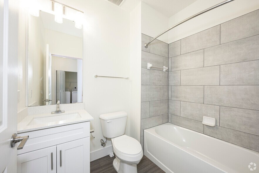 More Photos Of 2841 Enterprise Rd, Debary Apartments For Sale