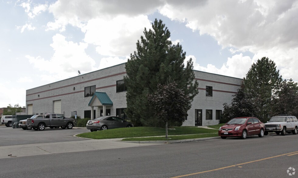 Primary Photo Of 585-597 W 9400 S, Sandy Warehouse For Lease