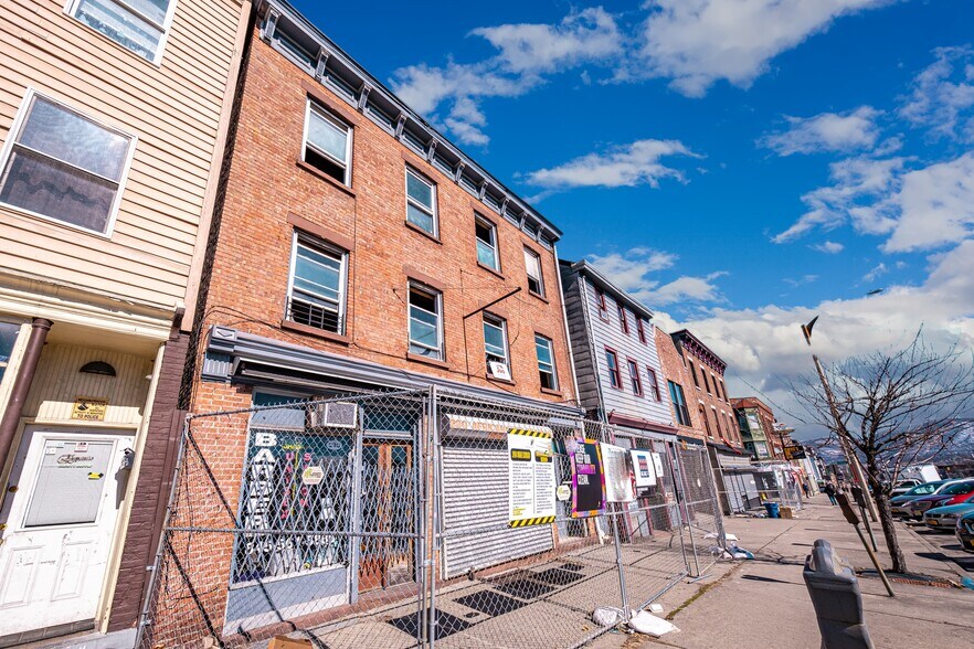 Primary Photo Of 230 Broadway, Newburgh Storefront Retail Office For Lease