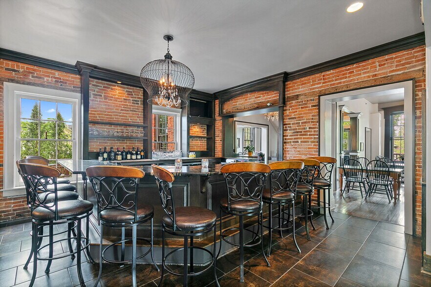 More Photos Of 124 S 2nd St, Geneva General Retail For Sale