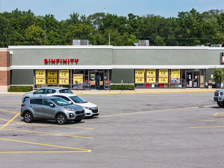 More Photos Of 8301-8349 Indianapolis Blvd, Highland Unknown For Lease