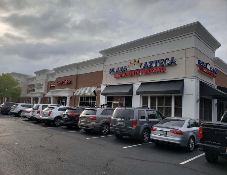 More Photos Of 11500-11556 Busy St, North Chesterfield Freestanding For Lease