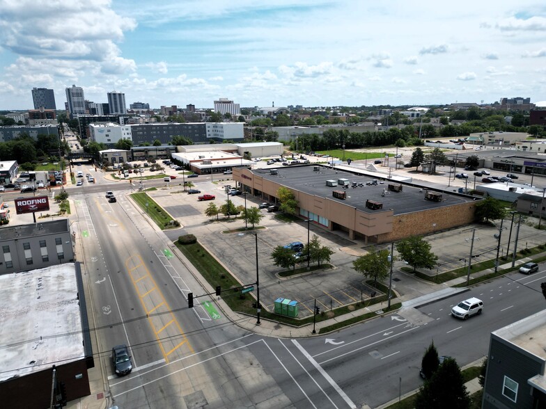 Primary Photo Of 107 W Green St, Champaign General Retail For Lease