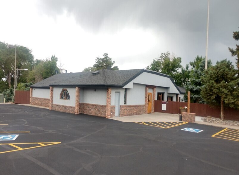 Primary Photo Of 753 Horizon Ct, Grand Junction Restaurant For Sale