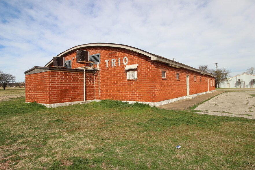 More Photos Of 908 S Mingus Blvd, Mingus Specialty For Sale