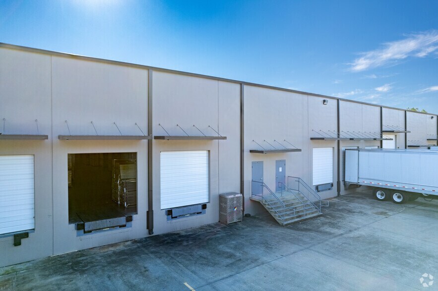 More Photos Of 5974 US Highway 129 N, Pendergrass Warehouse For Lease