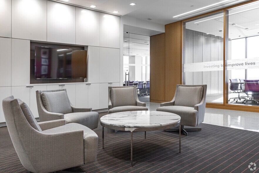 More Photos Of 100 International Dr, Baltimore Office For Lease