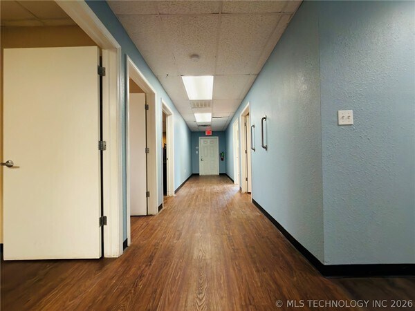 More Photos Of 1002 E Cherry St, Cushing Medical For Sale