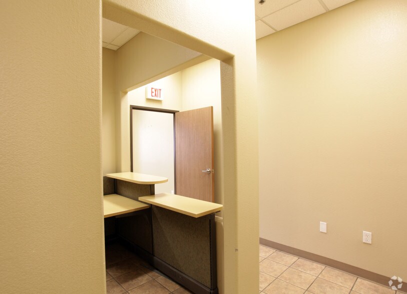 More Photos Of 3061 S Maryland Pky, Las Vegas Medical For Lease