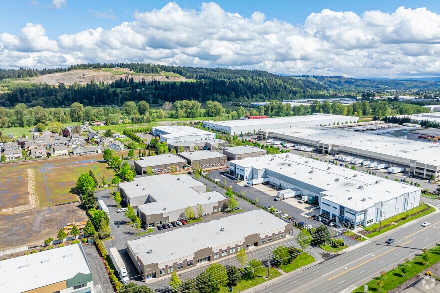 More Photos Of 3025 142nd Ave E, Sumner Service For Lease