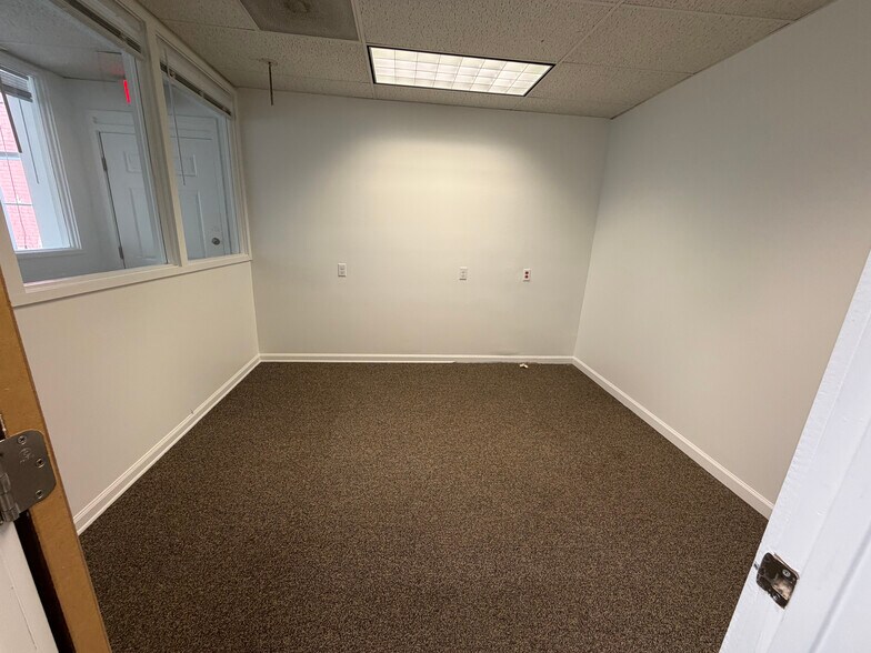More Photos Of 131 W 2nd St, Rutherfordton Medical For Lease