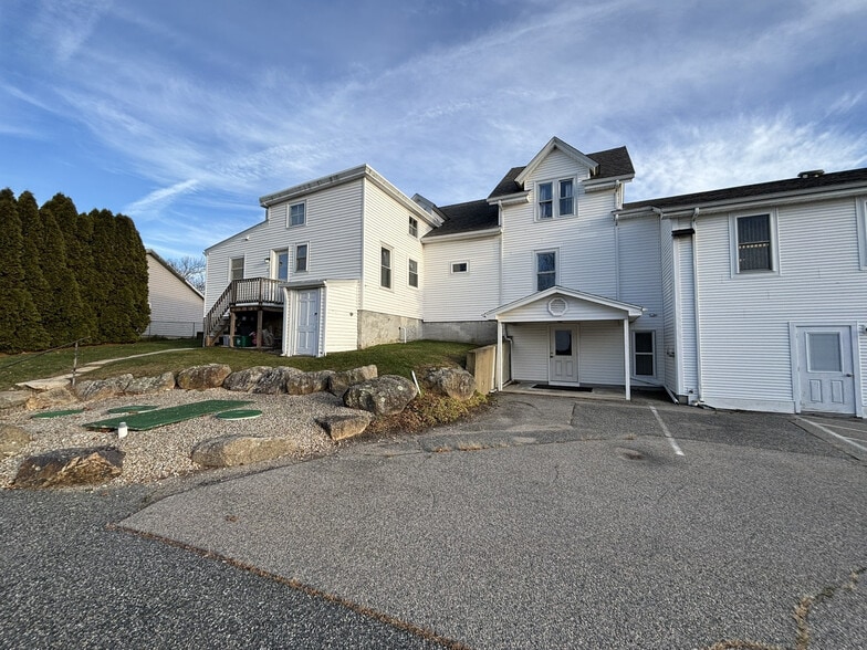More Photos Of 651 Main Rd, Tiverton Office For Sale