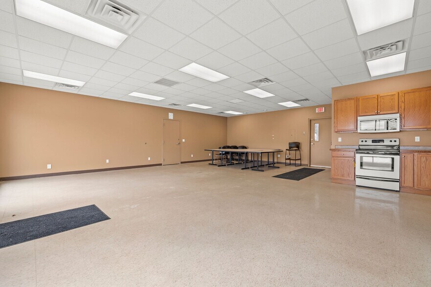 More Photos Of 2655-2679 N Meridian Rd, Sanford General Retail For Sale