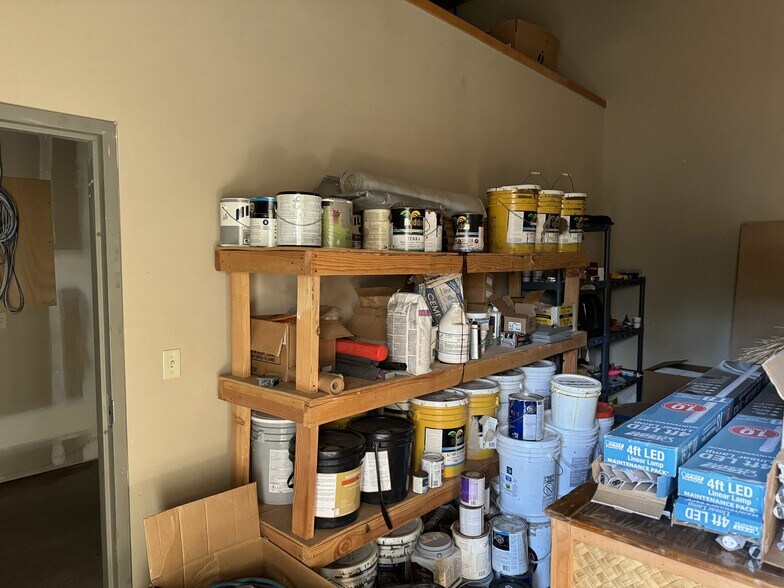 More Photos Of 18135 Cottonwood Rd, Sunriver General Retail For Sale