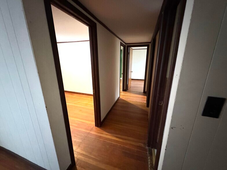 More Photos Of 2072 Main st, Londonderry Apartments For Sale