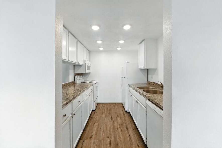 More Photos Of 1325 Fillmore Ave, Alamogordo Apartments For Sale