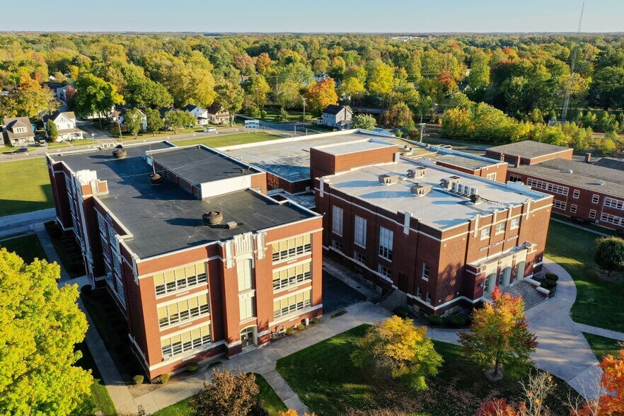 More Photos Of 629 Arabella St, Defiance Specialty For Sale