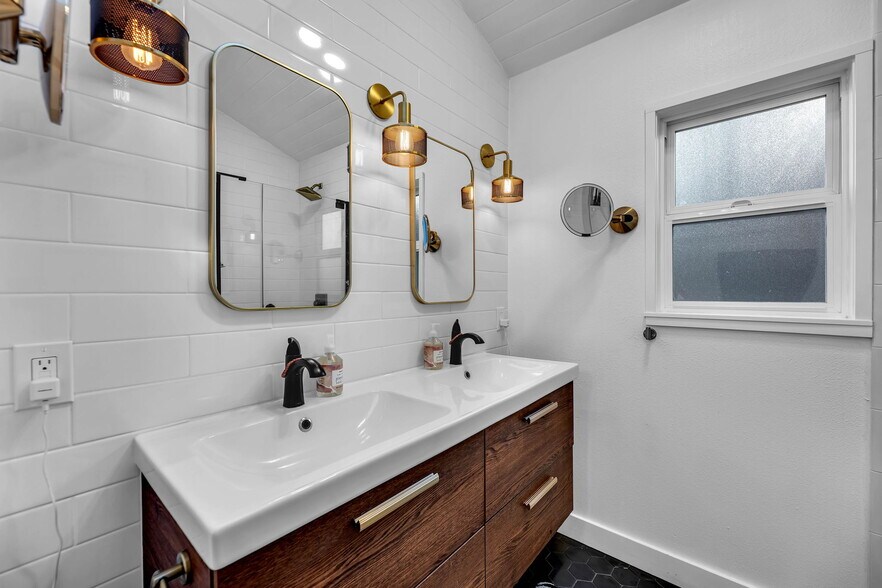 More Photos Of 5410 NW 38th Ave, Camas Land For Sale