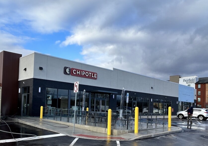 More Photos Of 200 Shoemaker Rd, Pottstown Restaurant For Lease